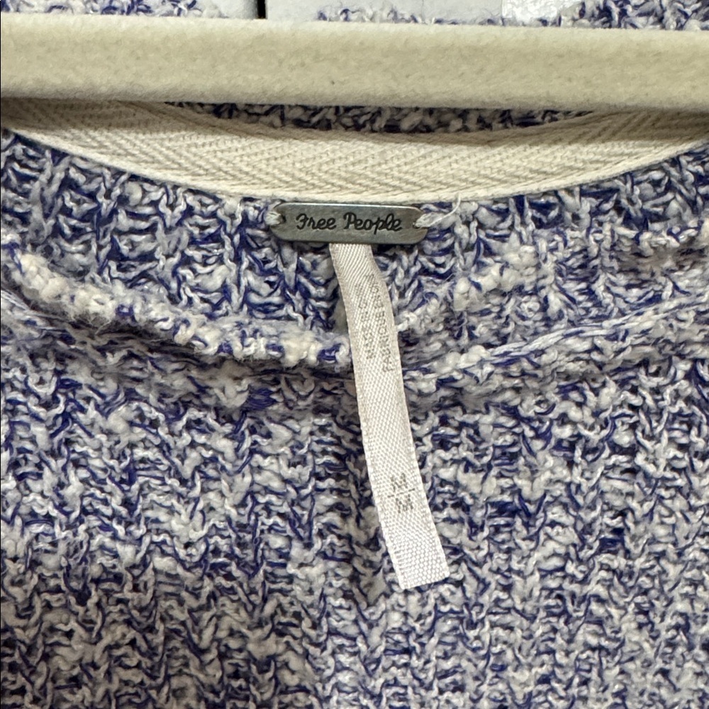 Free People Electric City Pullover Knit Sweater Long Sleeve / Crew Neck - Picture 3 of 6